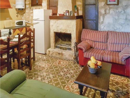 Four-bedroom Holiday Home In Osuna