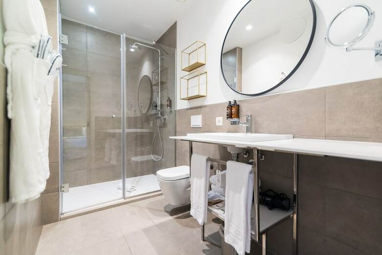 Hotel Icon Roset� By Petit Palace