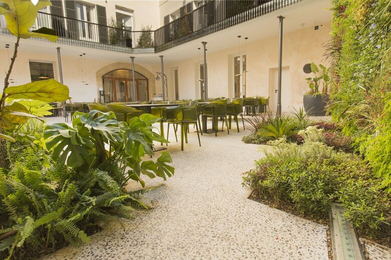 Hotel Icon Roset� By Petit Palace