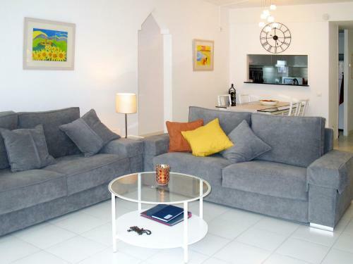 Apartment Green Club I