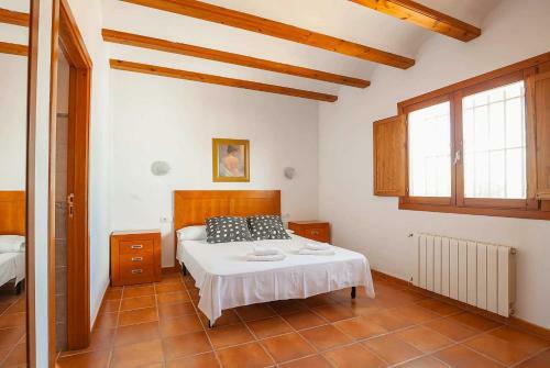 Paratella Villa Sleeps 10 Wifi