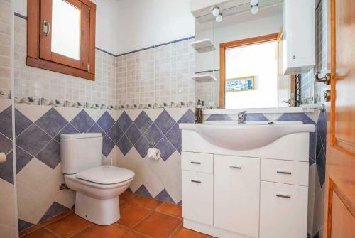 Paratella Villa Sleeps 10 Wifi