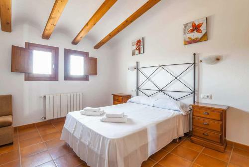 Paratella Villa Sleeps 10 Wifi