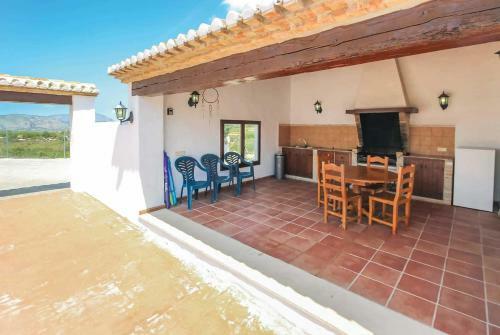 Paratella Villa Sleeps 8 Wifi