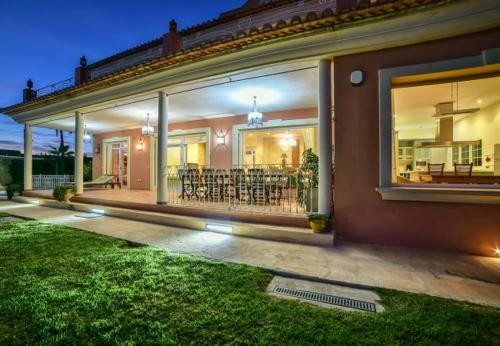Pedramala Villa Sleeps 14 Pool