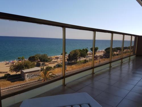 Apartment Passeig Maritim - 2
