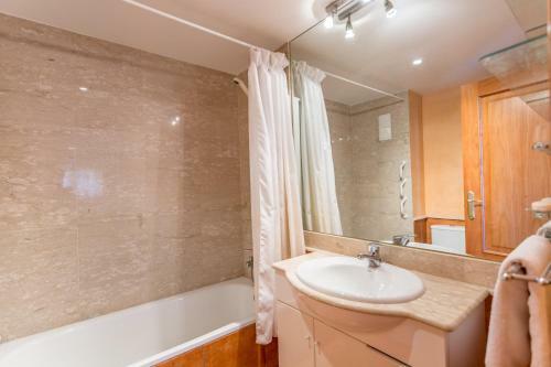 Apartamento Homeholidaysrentals Misser