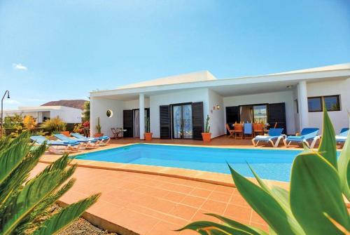 Playa Blanca Villa Sleeps 6 Wifi