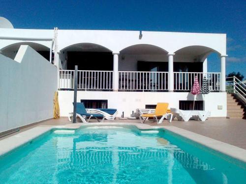 Playa Blanca Villa Sleeps 12 Pool Wifi