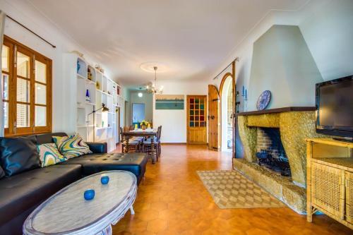 Playa De Muro Villa Sleeps 6 Air Con
