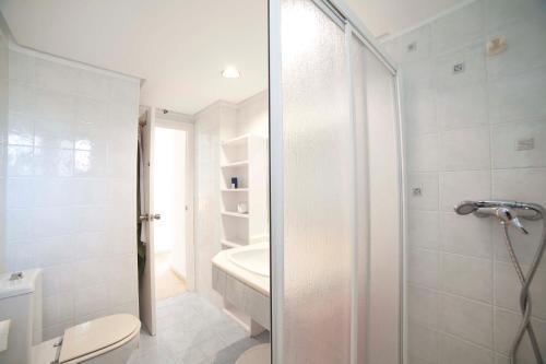 Apartamentos Kasa25 Playa Calida