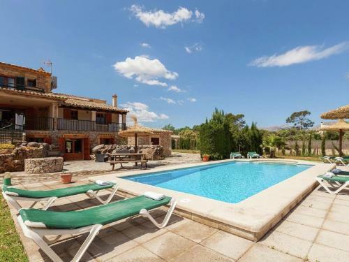Holiday Home Almadrava