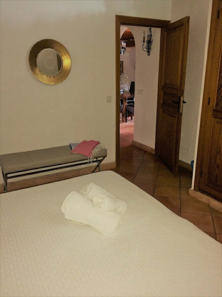 Hostal Jard� De Papallones