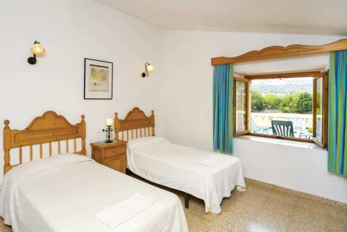 Pollenca Villa Sleeps 8 Air Con Wifi