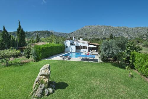 Villa March