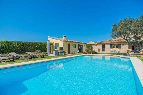 Villa Escondite