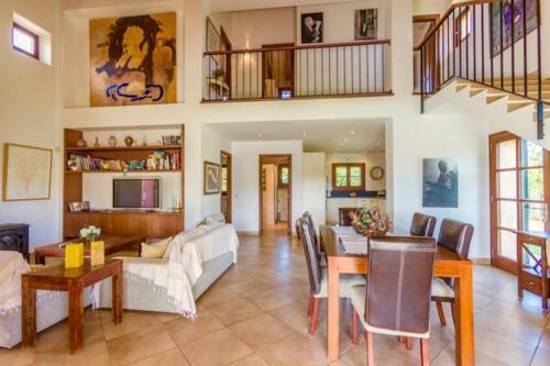 Pollenca Villa Sleeps 6 Air Con Wifi T454324