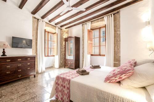 Townhouse Can Butxaca In Pollensa
