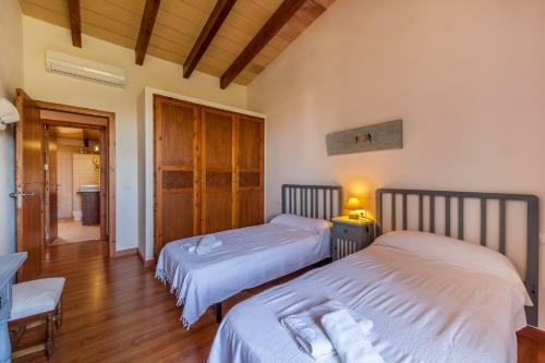 Villa Pontarro With Pool