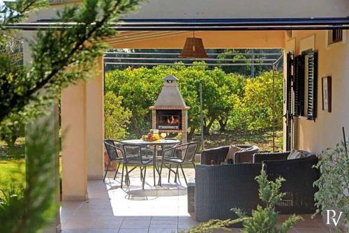 Pollenca Villa Sleeps 5 Pool Air Con
