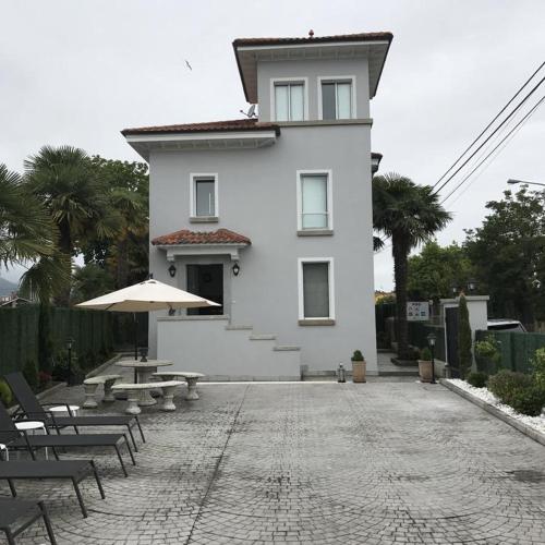 Holiday Home La Jobariega