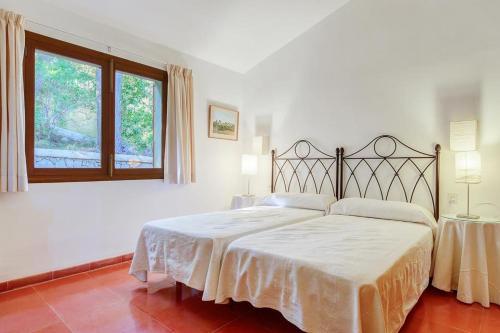 Cala San Vicente Villa Sleeps 12 Pool Air Con Wifi