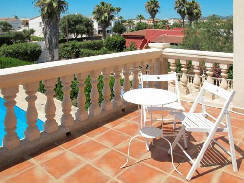 Villa Alicia 100s