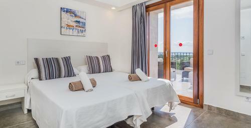 Port D'alcudia Villa Sleeps 12