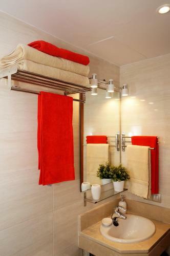 Lovely Sea View Apartment