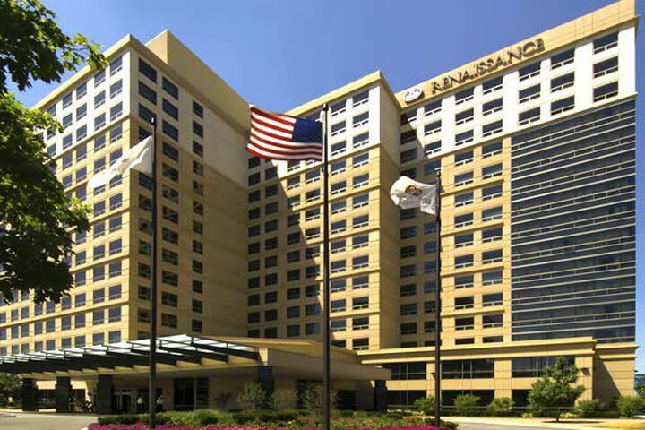 Hotel Renaissance Chicago O`hare Suites
