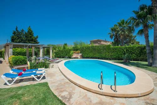 Deluxe Villa Coloma
