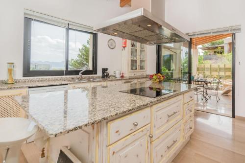 Port De Pollenca Chalet Sleeps 8 Pool Wifi