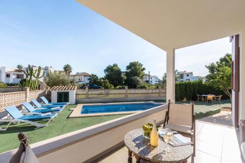 Port De Pollenca Chalet Sleeps 4 Pool Air Con Wifi