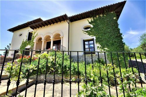 Villa Sa Comuna