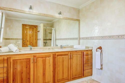 Punta Prima Villa Sleeps 8 Pool Wifi