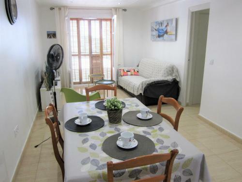Apartbeach Roser Apartment