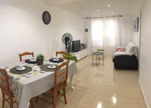 Apartbeach Roser Apartment