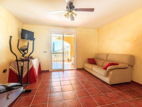 Holiday Home Tulip�n 4