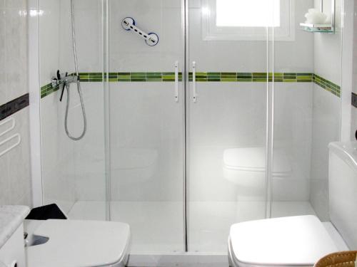 Ferienhaus Mit Pool Roda De Bar� 100s