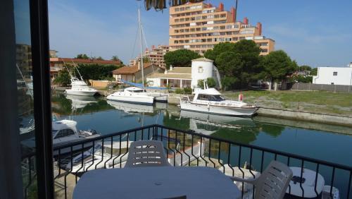 Apartamento Rnet - Claudia Roses