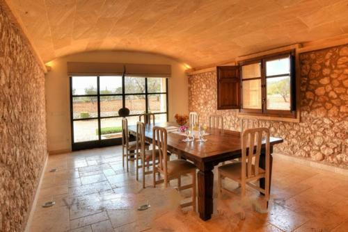 Agroturismo S'horta Villa Sleeps 8