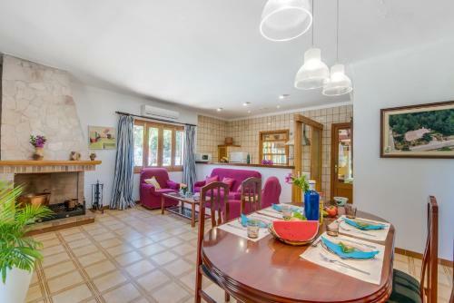 Sa Pobla Villa Sleeps 5 Pool Air Con Wifi