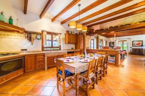 Sa Pobla Villa Sleeps 10 Pool Air Con Wifi