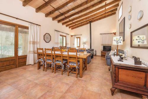 Sa Pobla Villa Sleeps 8 Air Con Wifi