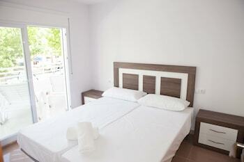 Costa Dorada Apartments