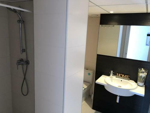 T&h Llevant Salou Family Apartment