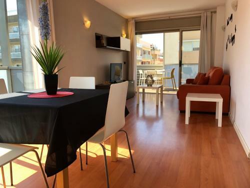 T&h Llevant Salou Family Apartment