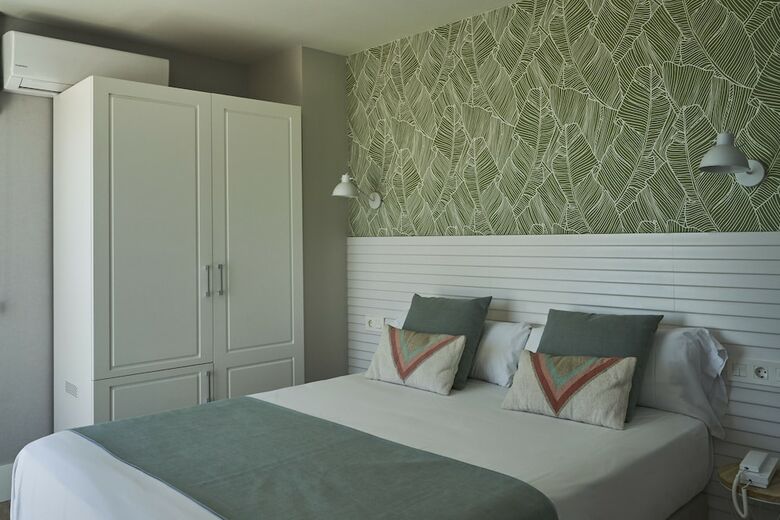 Hostal Seaborn By Pillow