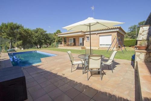 Sant Antoni De Calonge Villa Sleeps 8 Pool Wifi