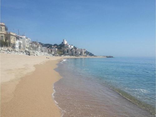 Three-bedroom Apartment In St Cebria De Vallalta